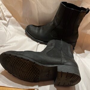 Black Clarks Chelsea boots - size 10